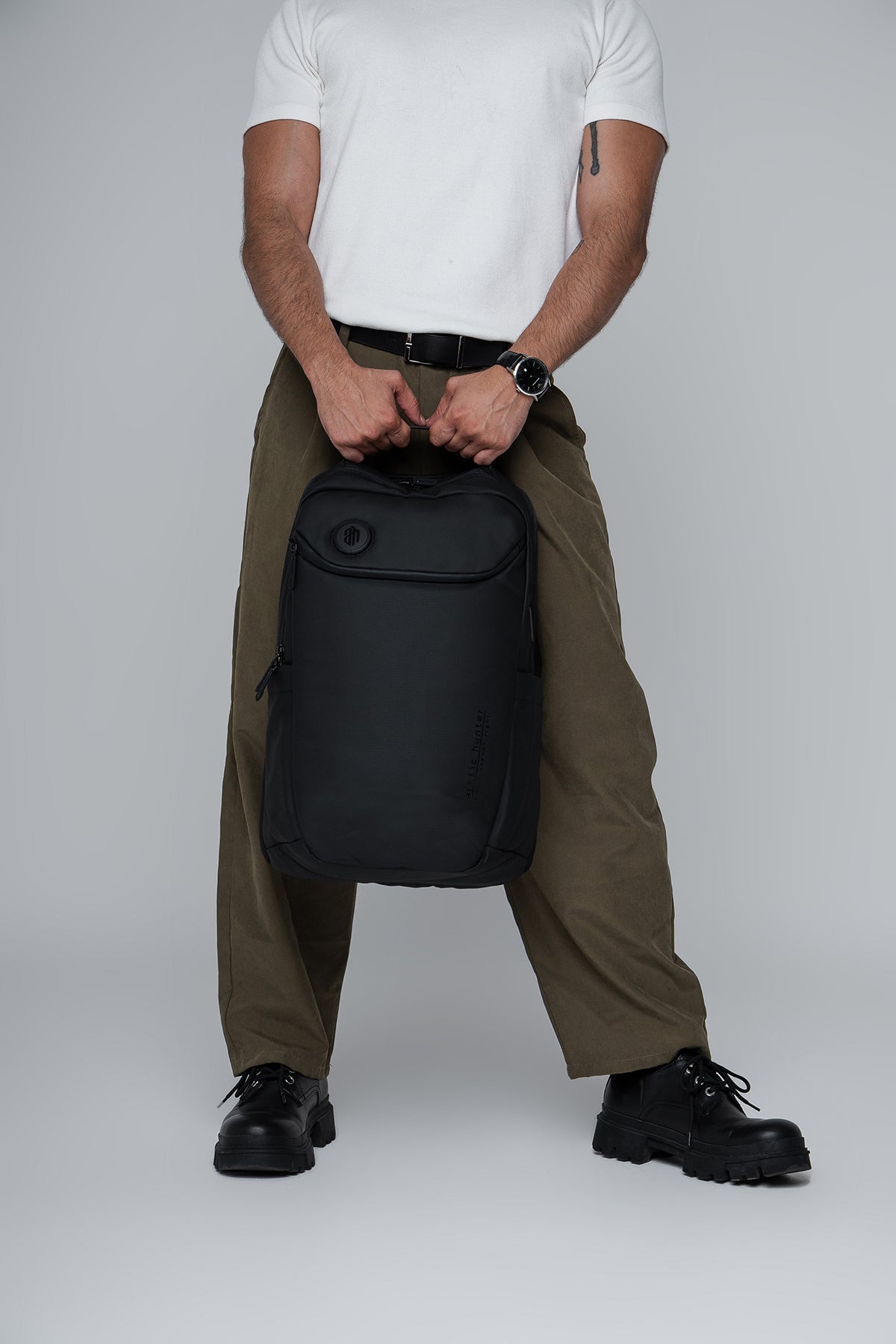 mochila compacter-x levatte preta produto completo executiva urbana notebook 15.6 resistente durável bem construída masculina profissional corporativa elegante