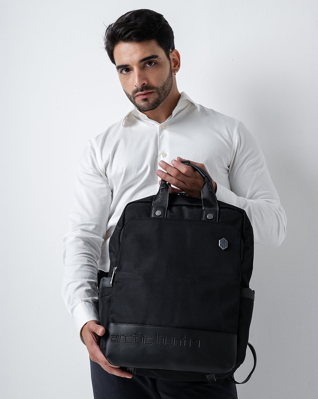 mochila unique levatte lifestyle executivo masculino uso diário trabalho escritório superou expectativas muito espaçosa sistema 2 em 1 versátil