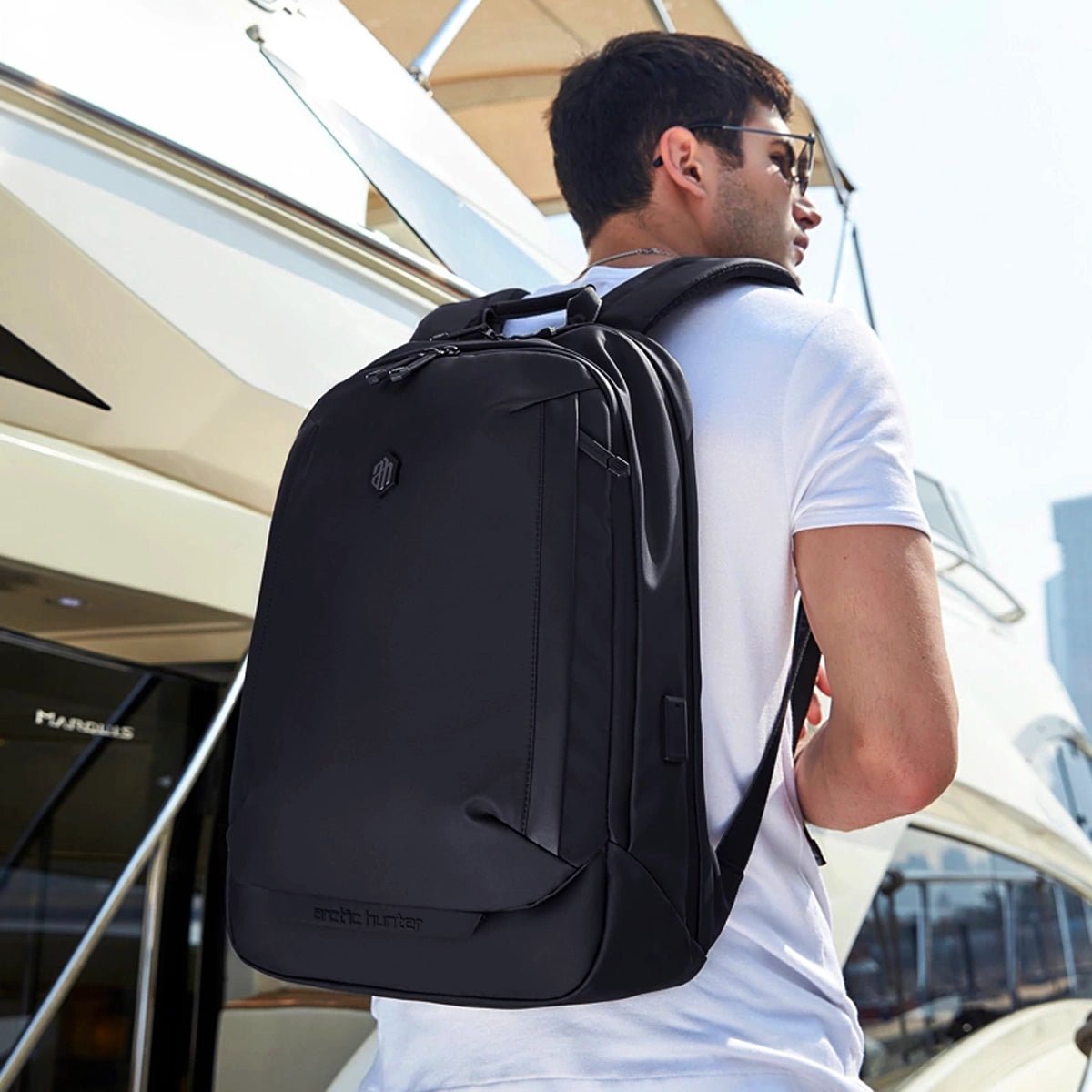 mochila executiva clássica notebook 15.6 brook levatte preta elegante resistente trabalho reunião corporativa masculina profissional premium