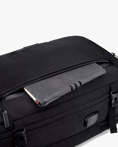 bolso frontal acesso rápido pack-r documentos passaporte carteira celular carregador itens frequentes sem abrir mochila principal praticidade viagem aeroporto