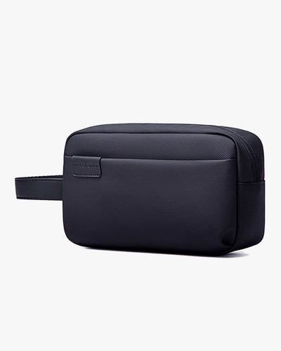 necessaire viagem masculina premium travel-t levatte preta poliéster 1680d semi-rígida 4 litros 0.3kg zíper ykk cursor metálico alça couro elegante discreta