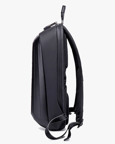 mochila pro hunter lateral preta 48x33x20cm 1.38kg vinyl acetate poliéster 1680d painel eva rígido não amassa não risca mantém forma pressão lateral