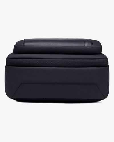 mochila vertex estrutura híbrida rígida material poliéster 900D couro sintético acabamento premium mochila durável qualidade superior