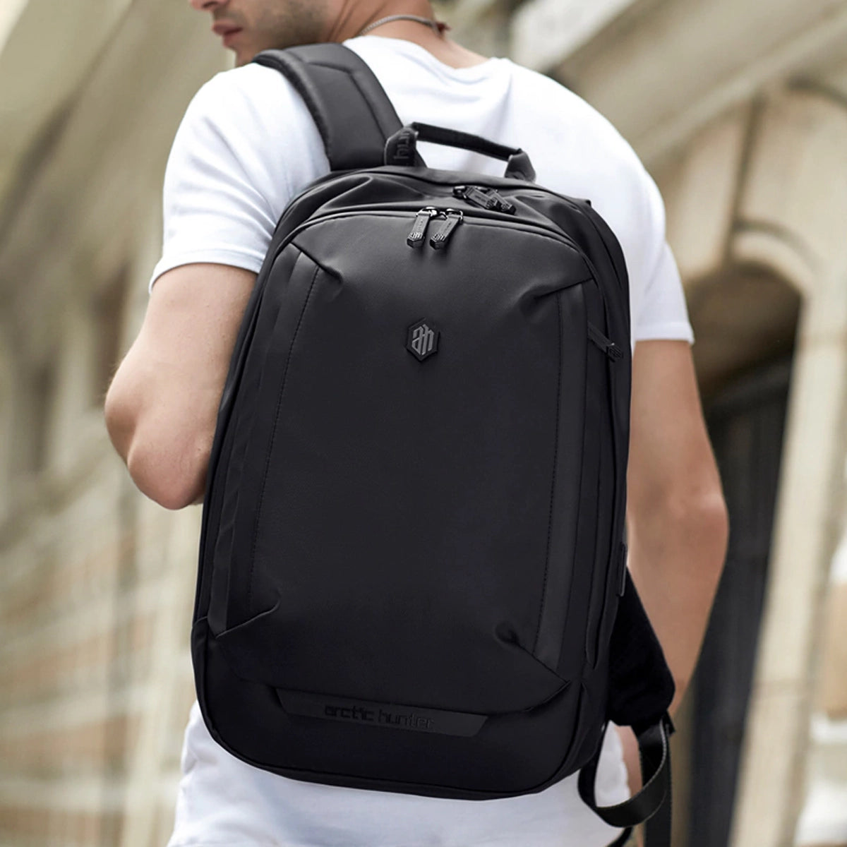 mochila executiva clássica notebook 15.6 brook levatte preta elegante resistente trabalho reunião corporativa masculina profissional premium