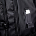 saída usb externa essential powerbank interior conectar dentro usar fora carregar celular fone dispositivos sem abrir mochila movimento trajectos diários
