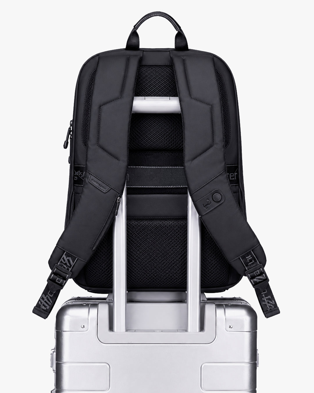 costas mochila eminence alças ergonômicas acolchoadas ajustáveis bolso antifurto traseiro oculto invisível inacessível terceiros posicionado painel costas passaporte documentos metrô aeroporto