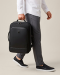 mochila garnier lateral preta 50x33cm profundidade 26 a 36cm expansível 2.7kg armorwave 1680d resistente riscos desgaste uso intenso executiva masculina premium