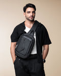 shoulder bag venture-pro levatte lifestyle masculino uso diário movimento tecnologia conectividade proteção eva rígido usb externa urbana moderna estilosa homem conectado